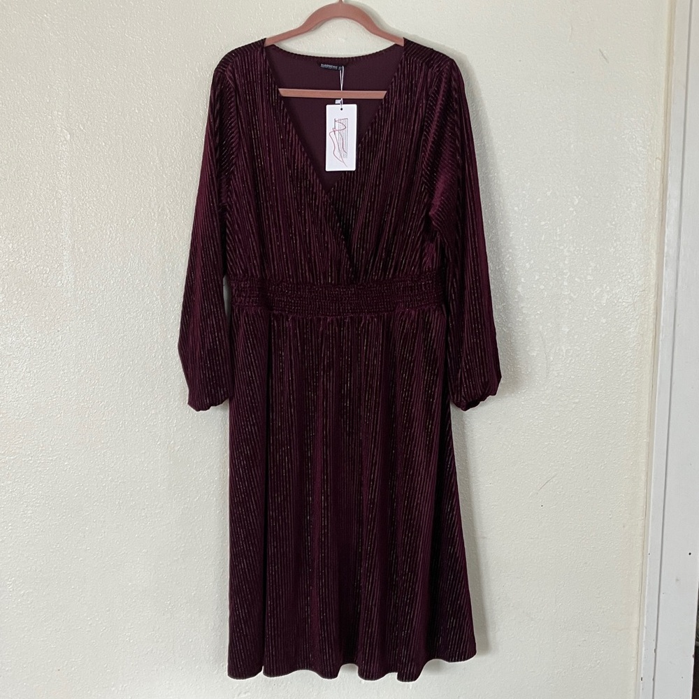 NWT Bloomchic Maroon Velvet Dress, 18/20